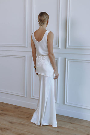 ELIZA SCOOP NECK SATIN TOP - PEARL WHITE