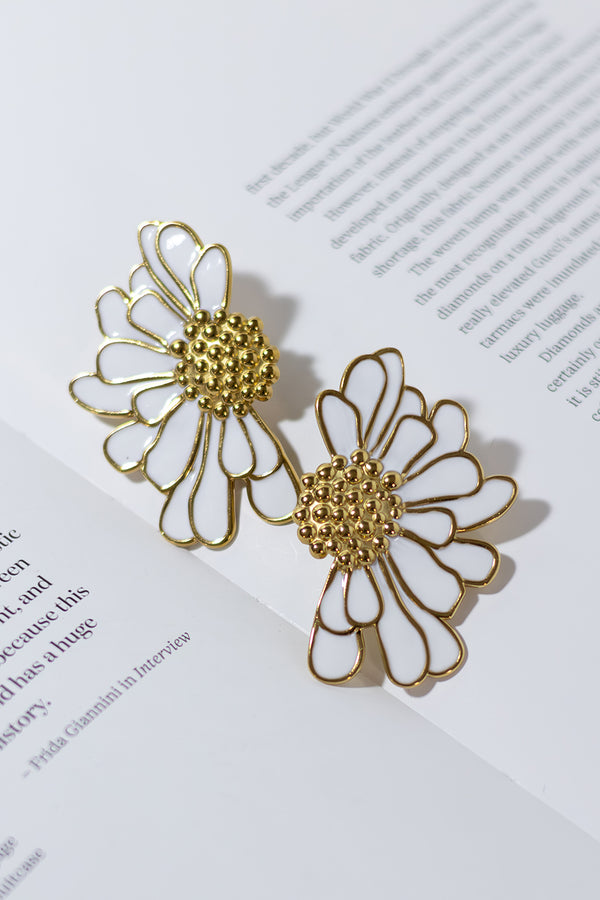 GOLD PLATED CHAMOMILE EARRINGS