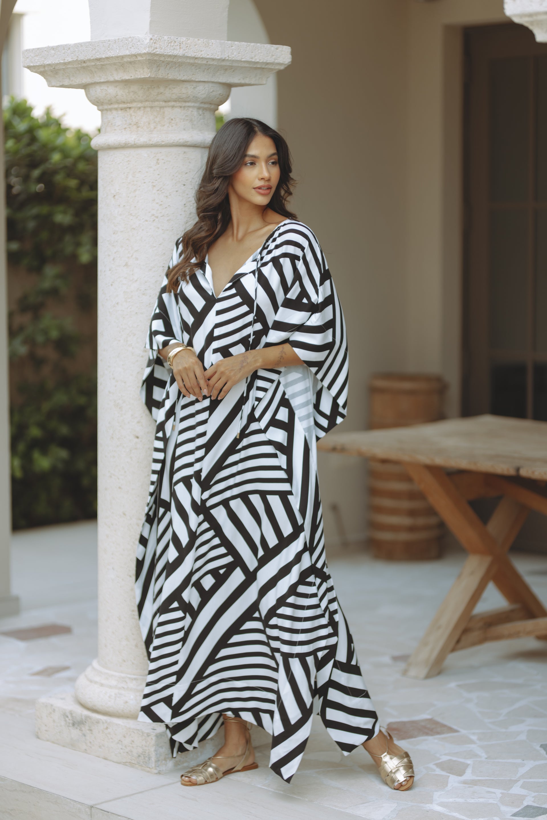 Modern Short Kaftan Dress Clara Kaftan Noir Geometry Modern Short Kaftan Dress Clara Kaftan Noir Geometry