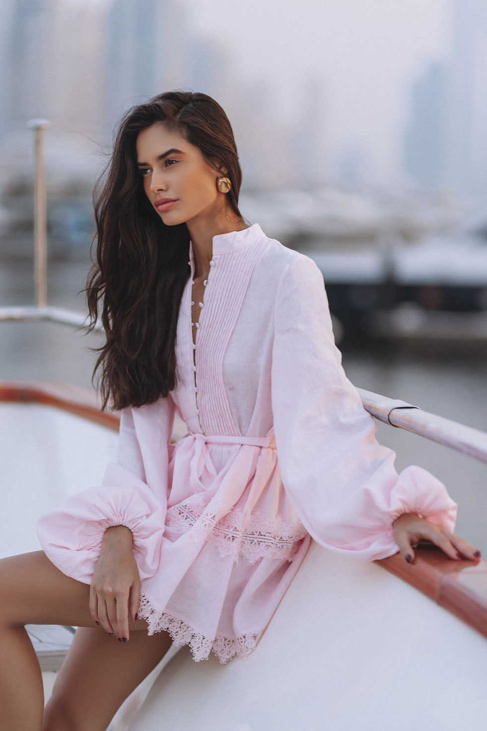 AURELIE LACE TRIM LINEN MINI DRESS - PINK – CHIC LE FRIQUE