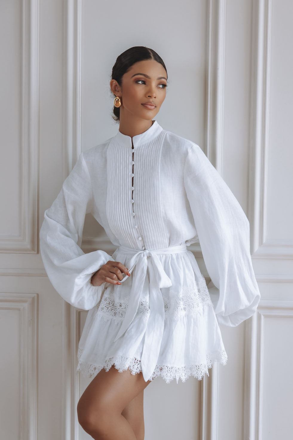 AURELIE LACE TRIM LINEN MINI DRESS - ORCHID WHITE – CHIC LE FRIQUE