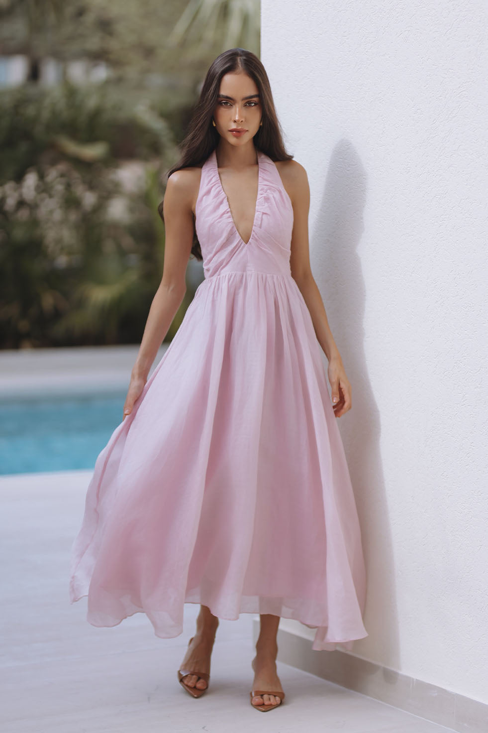 DOROTA HALTER NECK MIDI DRESS - BLISS PINK CHIC LE FRIQUE DOROTA HALTER NECK MIDI DRESS - BLISS PINK CHIC LE FRIQUE