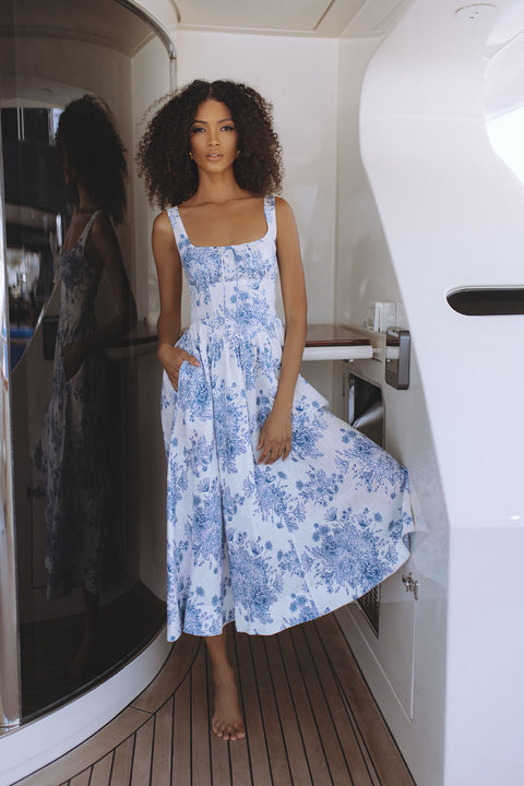 MILAN LINEN MIDI DRESS - AZURE WHISPER CHIC LE FRIQUE MILAN LINEN MIDI DRESS - AZURE WHISPER CHIC LE FRIQUE