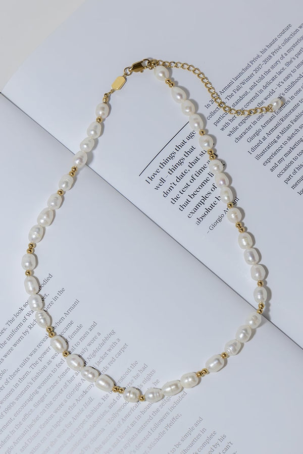 GOLD PLATED NATURAL PEARLS BERTA NECKLACE