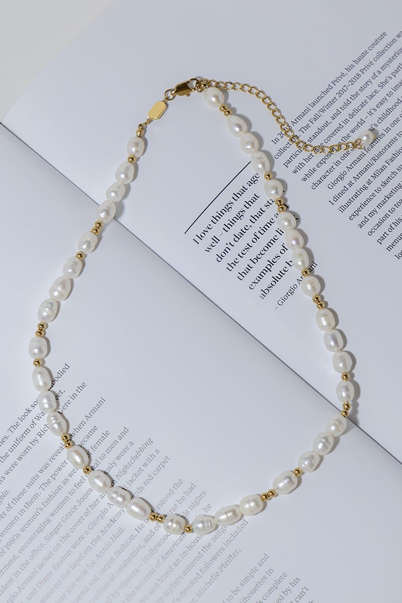 GOLD PLATED NATURAL PEARLS BERTA NECKLACE